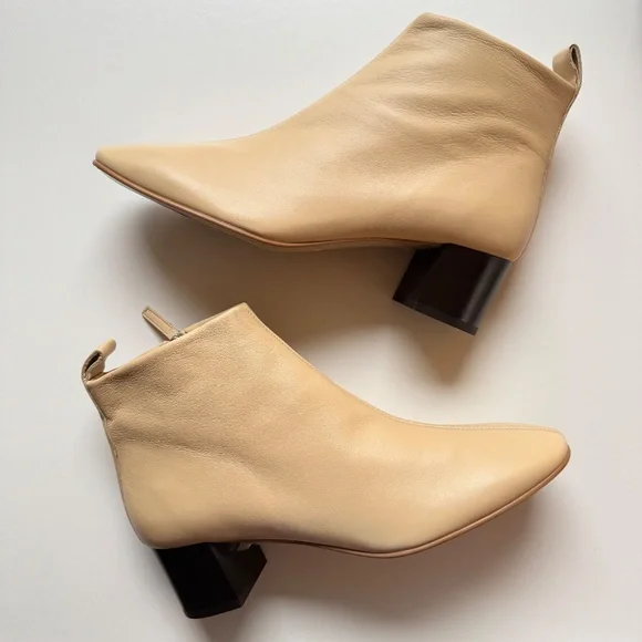 ✨NEW✨ EVERLANE The Day Boot Leather Ankle Bootie Ecru Sz US 7.5M - Picture 7 of 11
